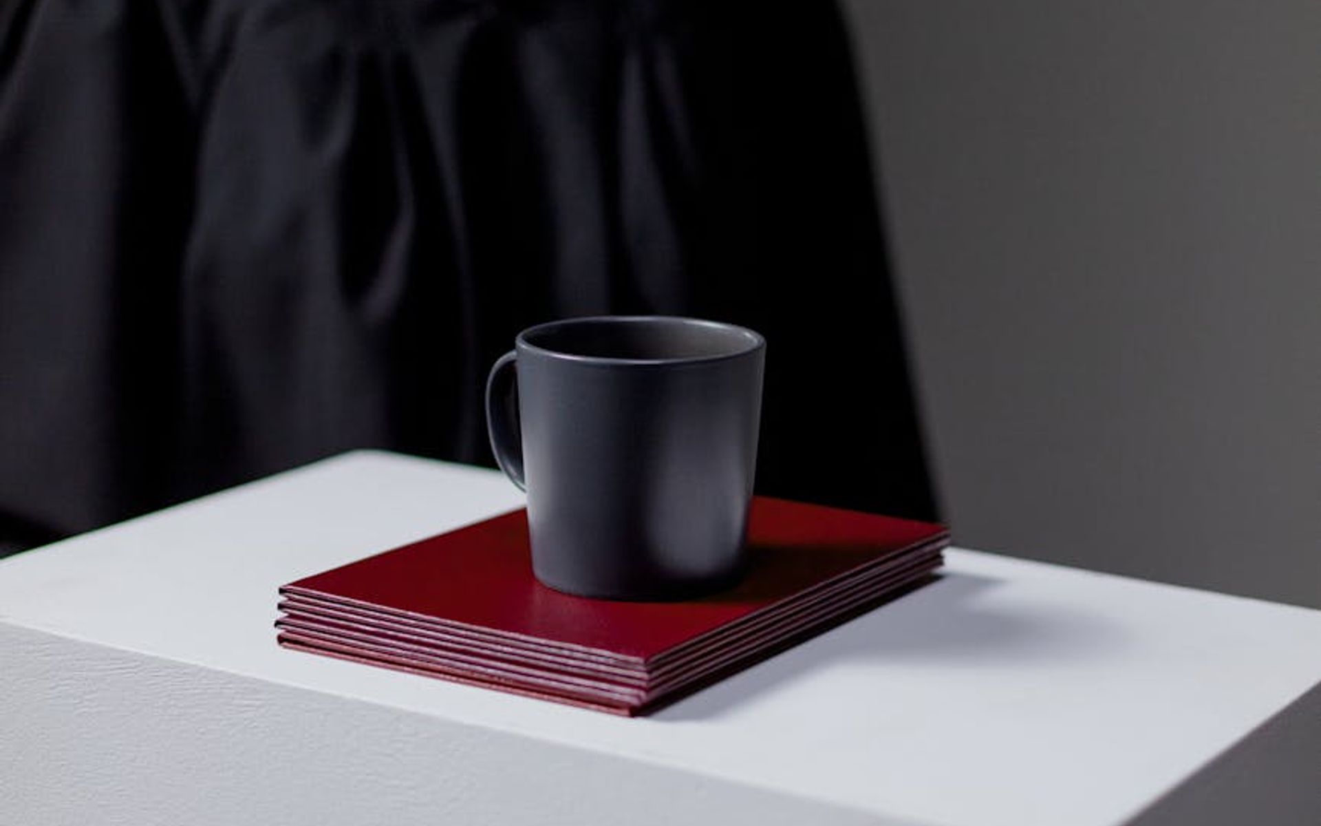 International certification diplomas and academic achievement symbols